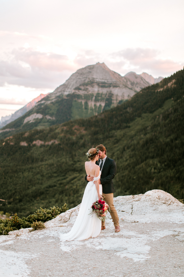 ntimate-mountaintop-wedding-inspiration-at-waterton-lakes-national-park-12