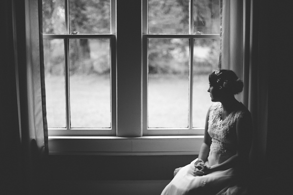 rain on wedding day at Glen Venue, Florida, photo by Jason Mize | via junebugweddings.com rain on wedding day at Glen Venue, Florida, photo by Jason Mize | via junebugweddings.com