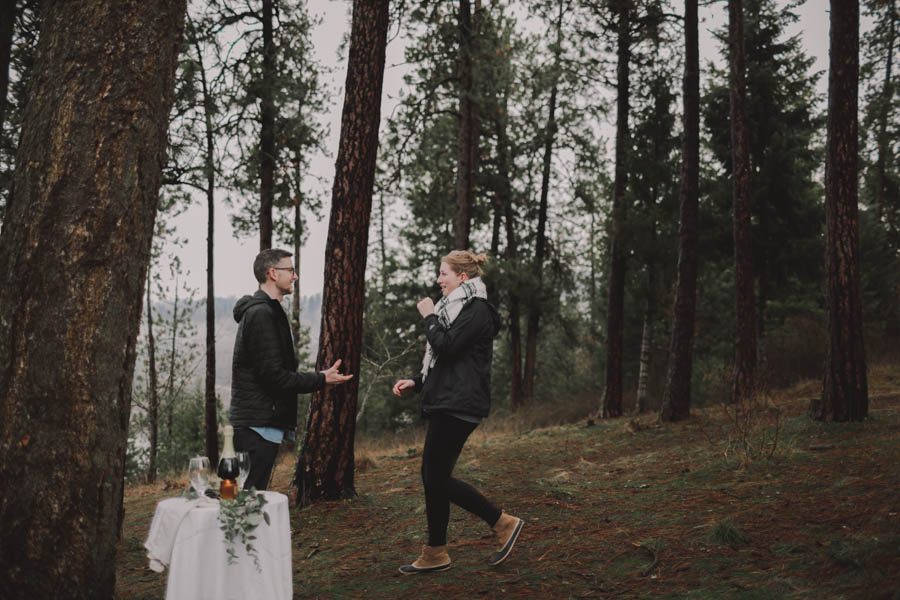intimate-idaho-proposal-at-higgins-point-8