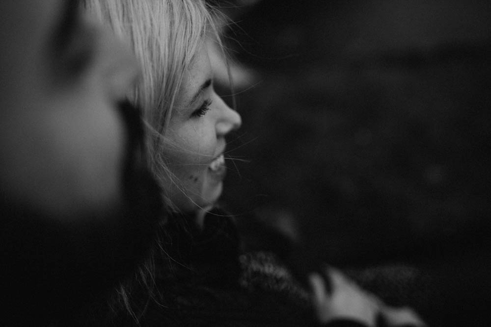 Windy-Anniversary-Session-Ireland-David-Olsthoorn (19 of 30)