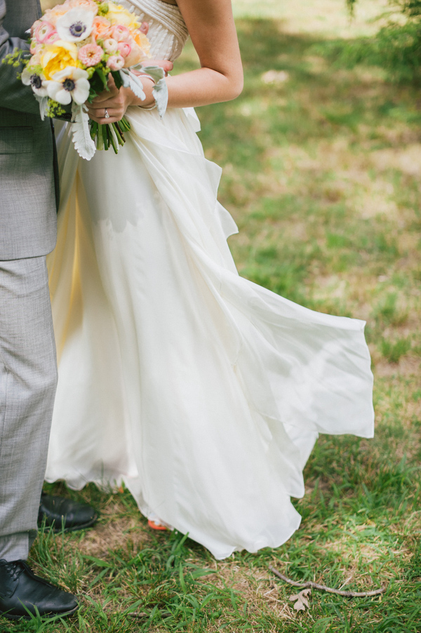 laid-back summer wedding with photos by Amanda Marie Studios | via junebugweddings.com laid-back summer wedding with photos by Amanda Marie Studios | via junebugweddings.com
