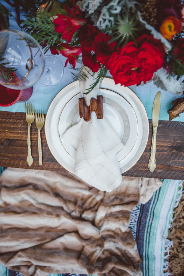 Vibrant-and-Earthy-Forest-Wedding-Inspiration-in-the-Palomar-Mountains-Color-and-Cake-Photography-11