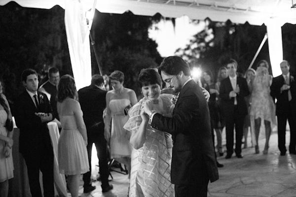 wedding at Legare Waring House in Charleston, South Carolina, photo by Paige Winn Photo | via junebugweddings.com wedding at Legare Waring House in Charleston, South Carolina, photo by Paige Winn Photo | via junebugweddings.com