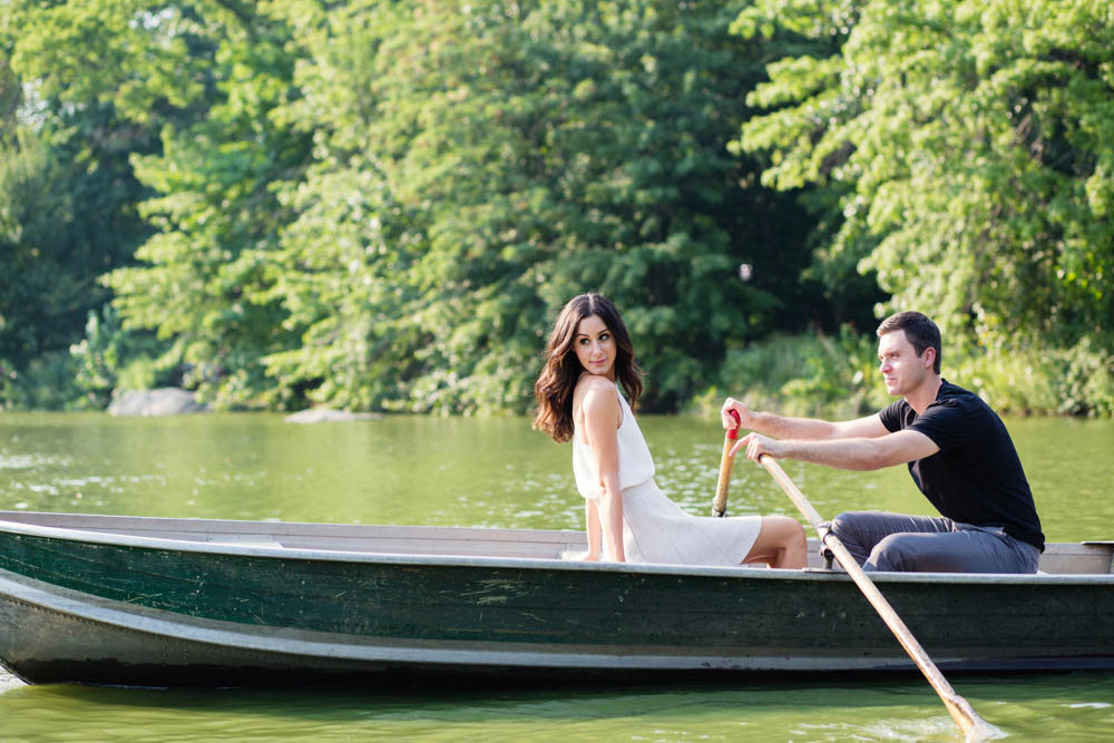 Romantic-Central-Park-Engagement-Photos-Modern-Wedding-Photography-0002