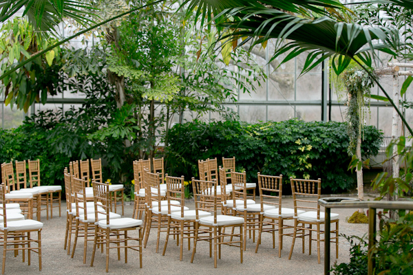 botanical inspiration photo shoot at the Philadelphia Horticultural Center, photos by Lindsay Docherty Photography | via junebugweddings.com botanical inspiration photo shoot at the Philadelphia Horticultural Center, photos by Lindsay Docherty Photography | via junebugweddings.com