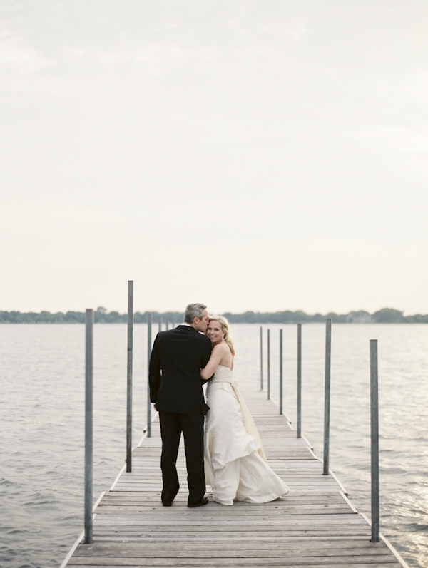 navy and pink nautical wedding at White Bear Yacht Club, Minnesota, photos by Geneoh Photography navy and pink nautical wedding at White Bear Yacht Club, Minnesota, photos by Geneoh Photography