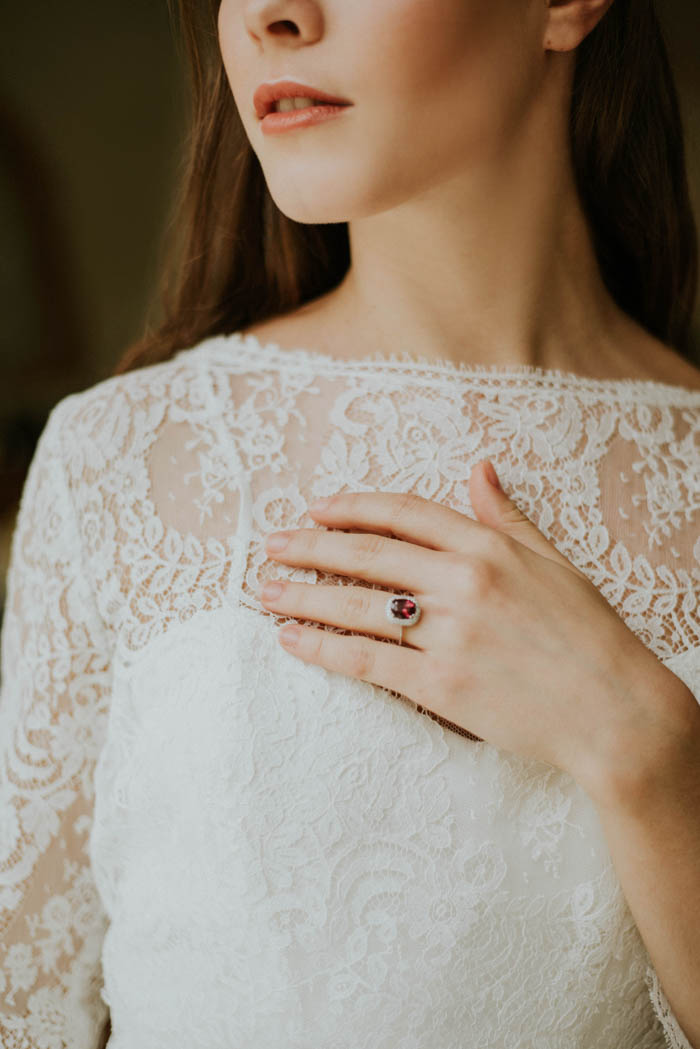 this-vibrant-fall-wedding-inspiration-gives-us-the-warm-fuzzies-weddings-by-alexandra-19