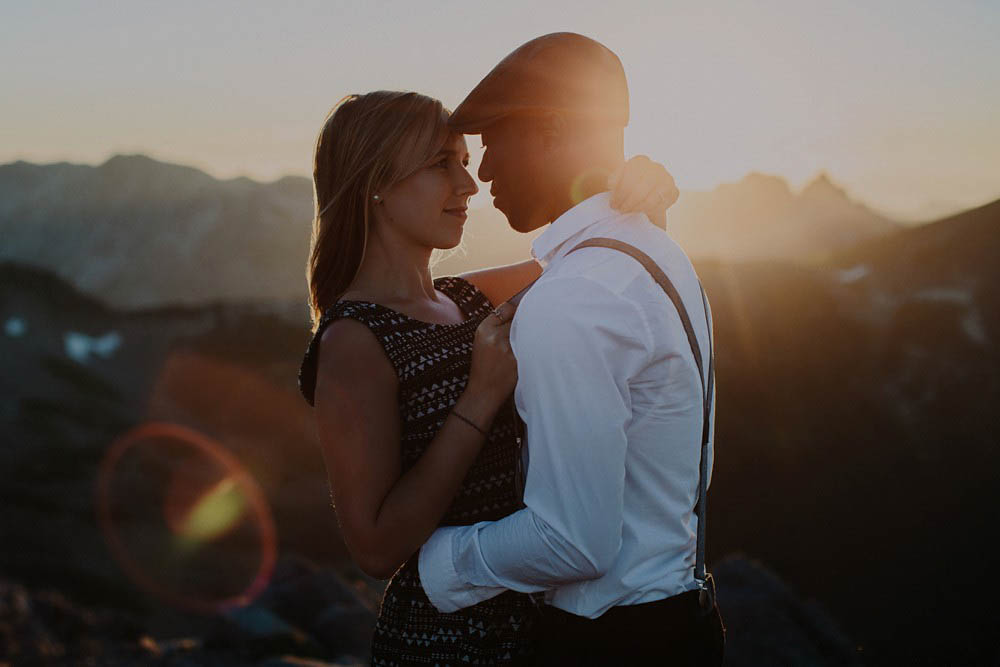 Stylish-Mountain-Engagement-at-Mount-Rainier-National-Park-Robert-J-Hill-Photography (17 of 22)
