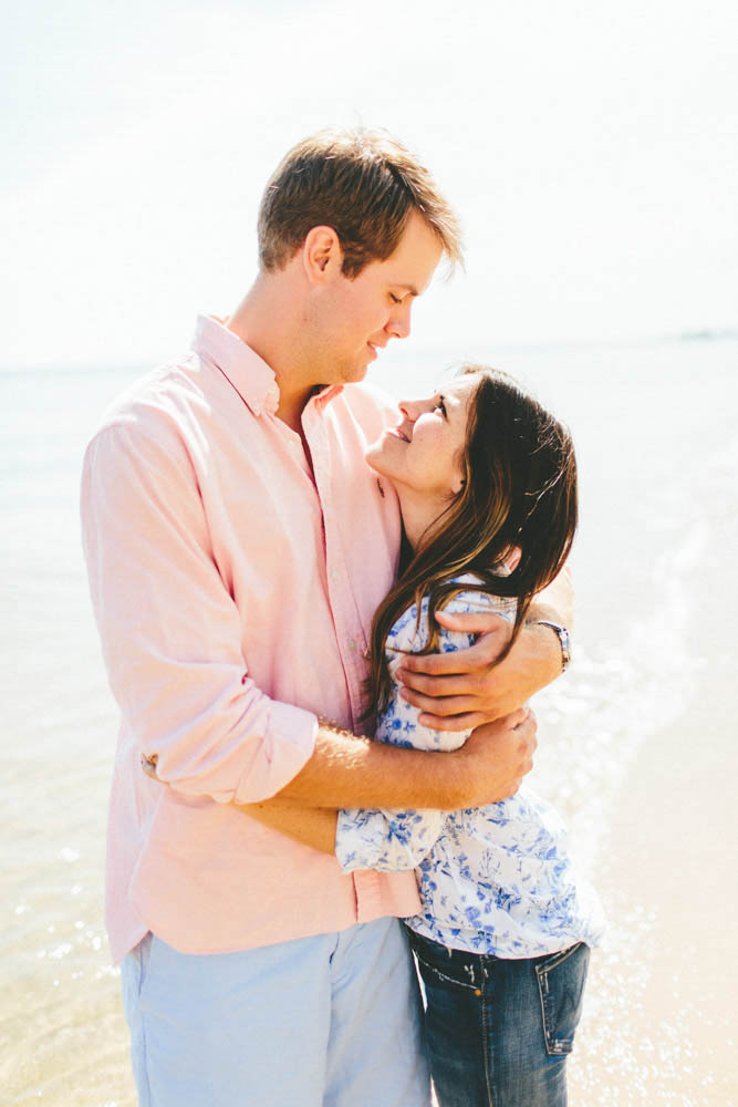 Glamorous-Downtown-Chicago-Engagement-Giving-Tree-Photography (1 of 33)