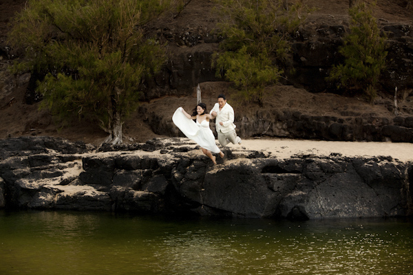 pink destination wedding in Hawaii at St Regis Princeville Resort, photos by Dmitri and Sandra Photography | via junebugweddings.com pink destination wedding in Hawaii at St Regis Princeville Resort, photos by Dmitri and Sandra Photography | via junebugweddings.com