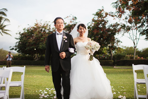 Pretty, classic, pink wedding in Maui from Sweet Pea Events with photos by Sarah & Rocky Photography | via junebugweddings.com Pretty, classic, pink wedding in Maui from Sweet Pea Events with photos by Sarah & Rocky Photography | via junebugweddings.com