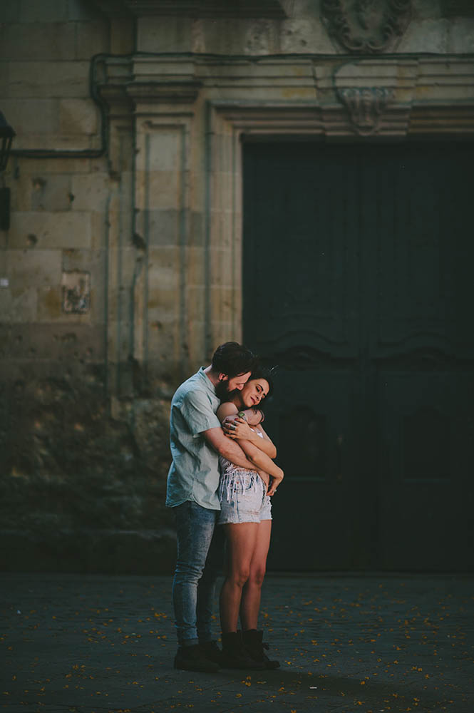 Edgy-Spanish-Engagement-Shoot-in-Barcelona-Dallas-Kolotylo-Photography (1 of 27)