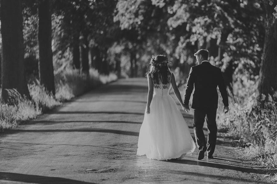 Whimsical-Polish-Engagement-Session-Projekt35-35
