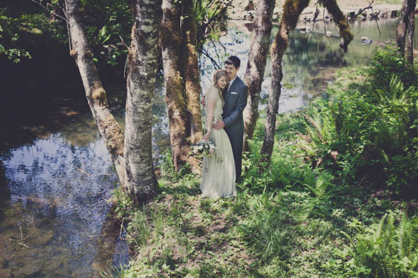 wedding first look portraits, photo by Terra Lange Photography | via junebugweddings.com first look portrait with scenic natural landscape