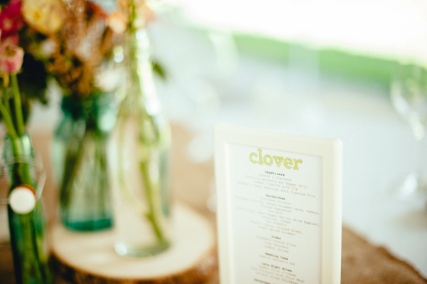 laid-back summer wedding with photos by Amanda Marie Studios | via junebugweddings.com laid-back summer wedding with photos by Amanda Marie Studios | via junebugweddings.com