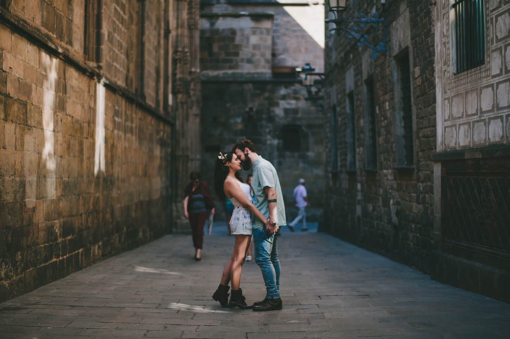 Edgy-Spanish-Engagement-Shoot-in-Barcelona-Dallas-Kolotylo-Photography (26 of 27)