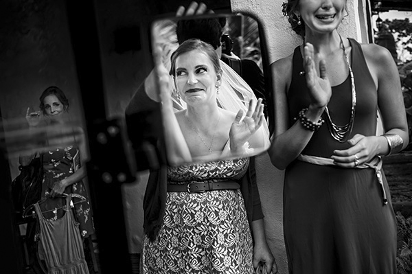 intimate destination wedding in Costa Rica, photos by Davina and Daniel | via junebugweddings.com intimate destination wedding in Costa Rica, photos by Davina and Daniel | via junebugweddings.com