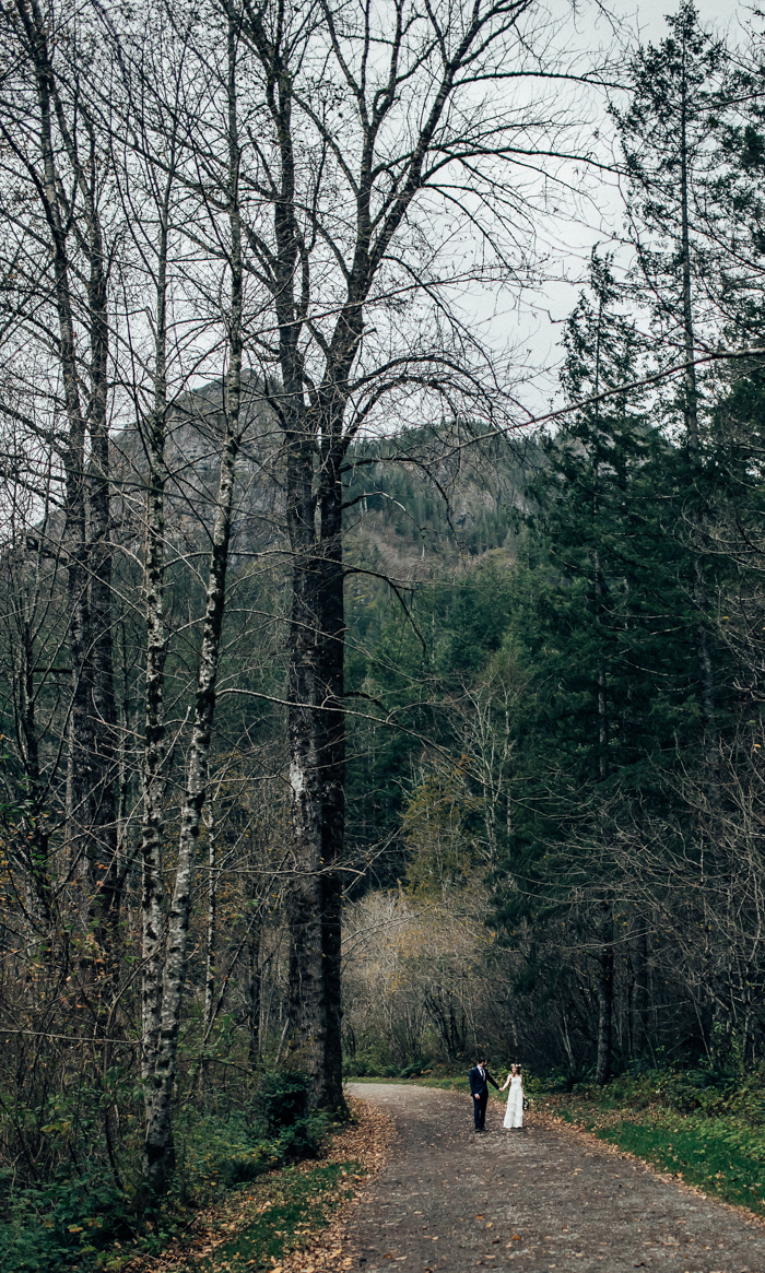 lush-rattlesnake-ridge-elopement-2