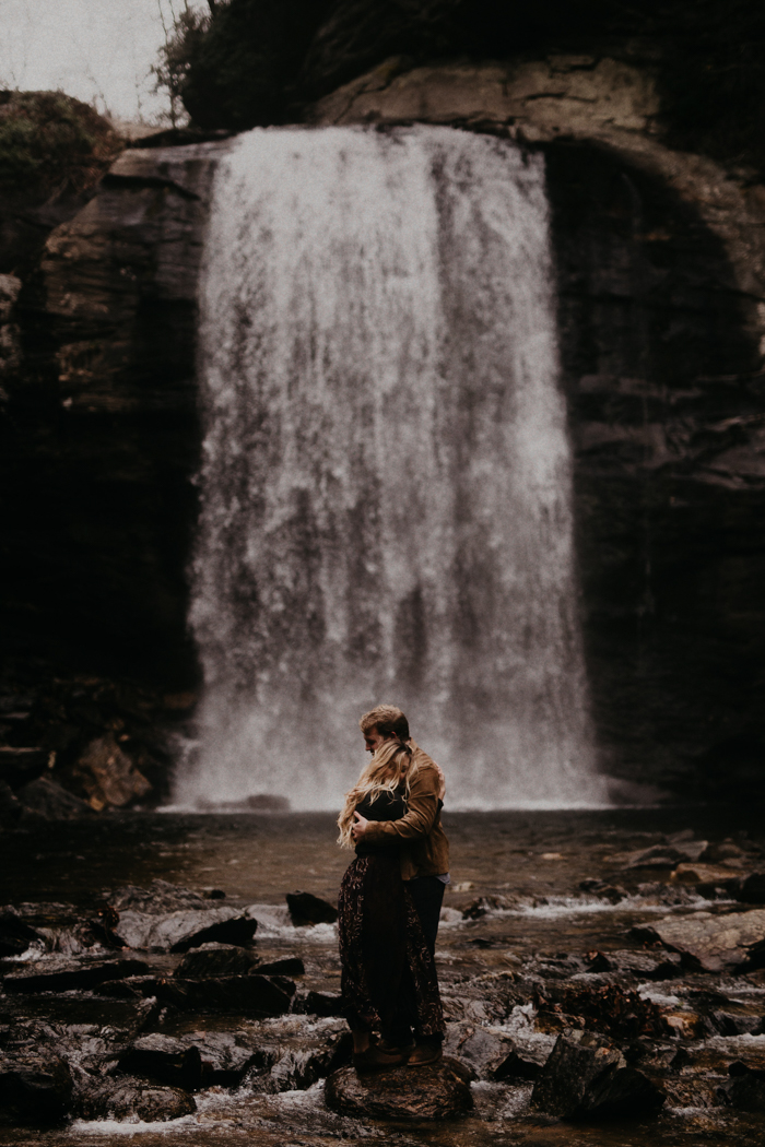 windy-north-carolina-engagement-at-looking-glass-falls-11
