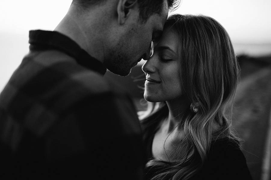 Cozy-Anniversary-Photo-Shoot-at-Mount-Tamalpais-Dustin-Cantrell-24