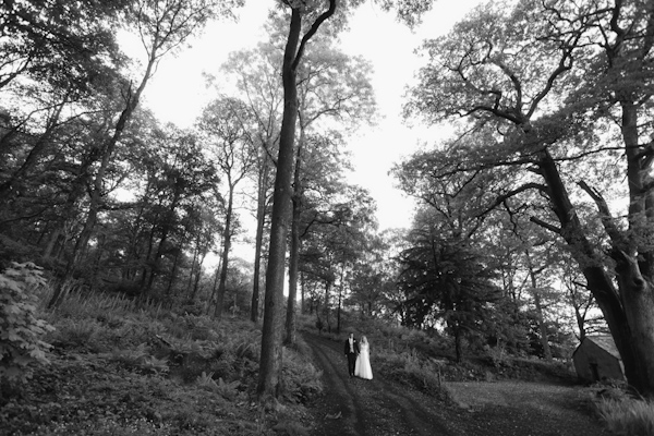 wedding portrait, photo by Sansom Photography | via junebugweddings.com wedding portrait, photo by Sansom Photography | via junebugweddings.com