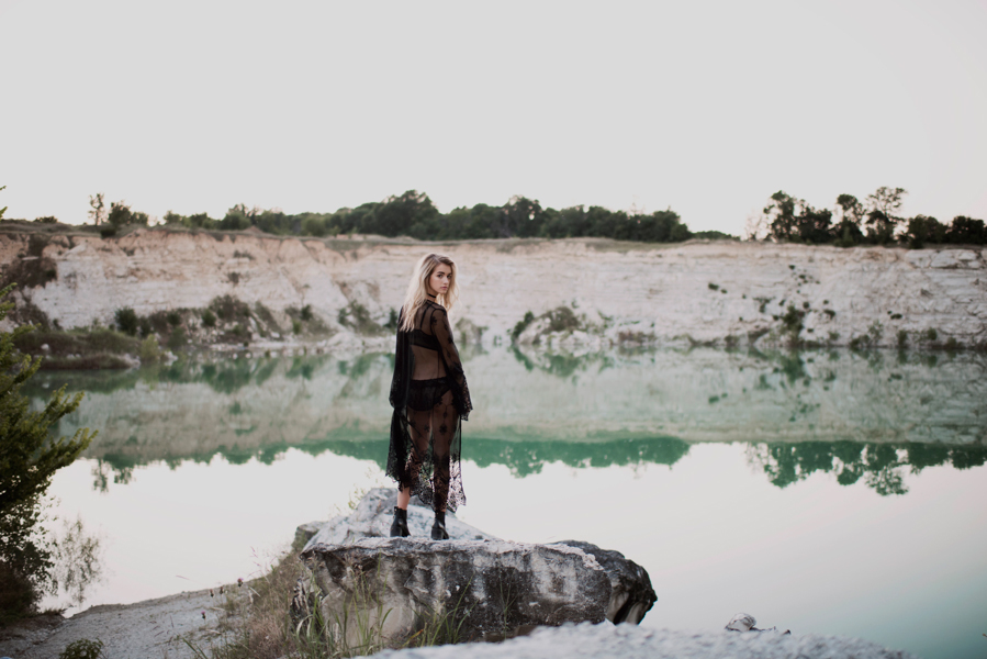 elopement-inspiration-for-two-wild-souls-in-love-29