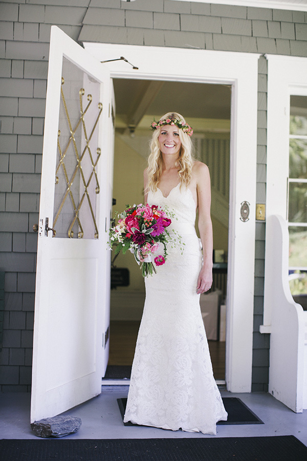 rustic wedding at Woodstock Farm in Bellingham, Washington, photos by Michel M. Waite Photography | via junebugweddings.com rustic wedding at Woodstock Farm in Bellingham, Washington, photos by Michel M. Waite Photography | via junebugweddings.com