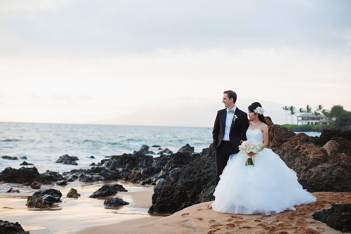 Pretty, classic, pink wedding in Maui from Sweet Pea Events with photos by Sarah & Rocky Photography | via junebugweddings.com Pretty, classic, pink wedding in Maui from Sweet Pea Events with photos by Sarah & Rocky Photography | via junebugweddings.com