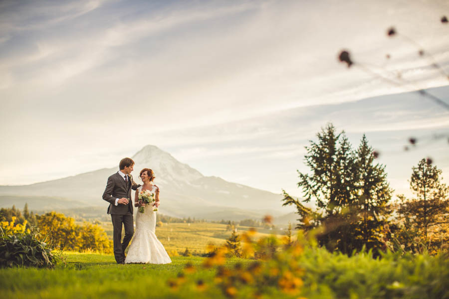 Pacific-Northwest-Wedding-at-Mt-Hood-Organic-Farms-Jeff-Newsom-Photographer-29