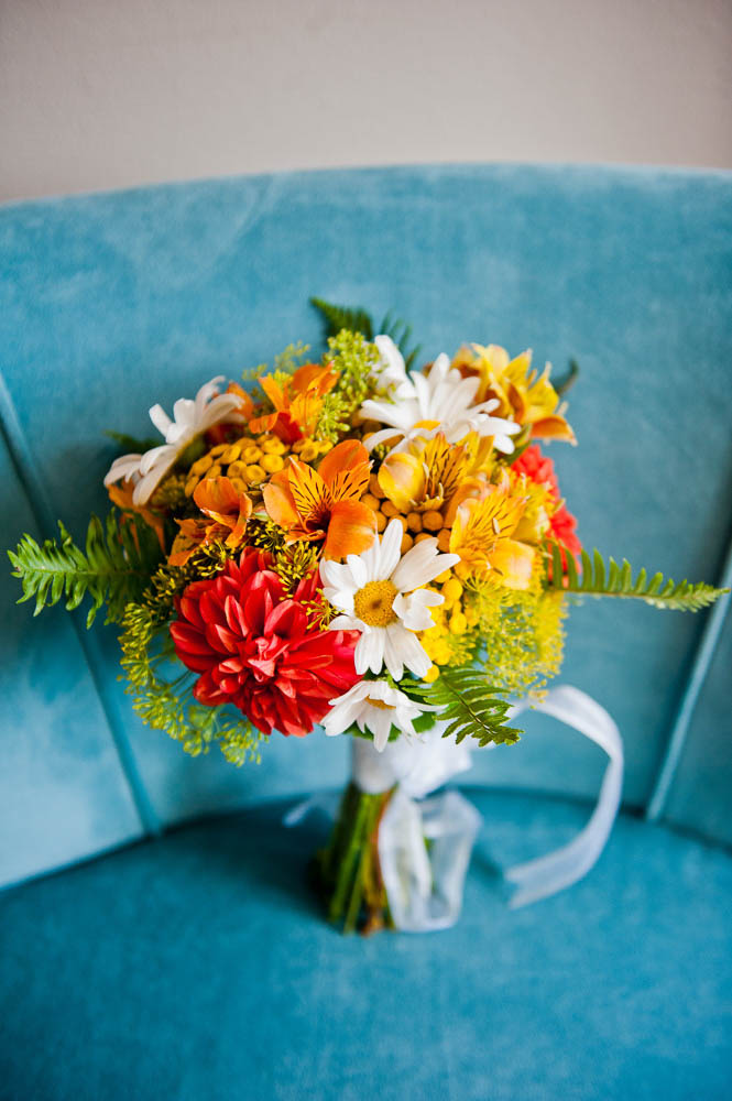 Farm-Inspired-Wedding-Gorge-Crest-Vineyards-MoscaStudio (2 of 25)