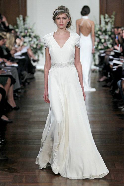 Vintage inspired wedding dress from Jenny Packham | via junebugweddings.com Vintage inspired wedding dress from Jenny Packham | via junebugweddings.com