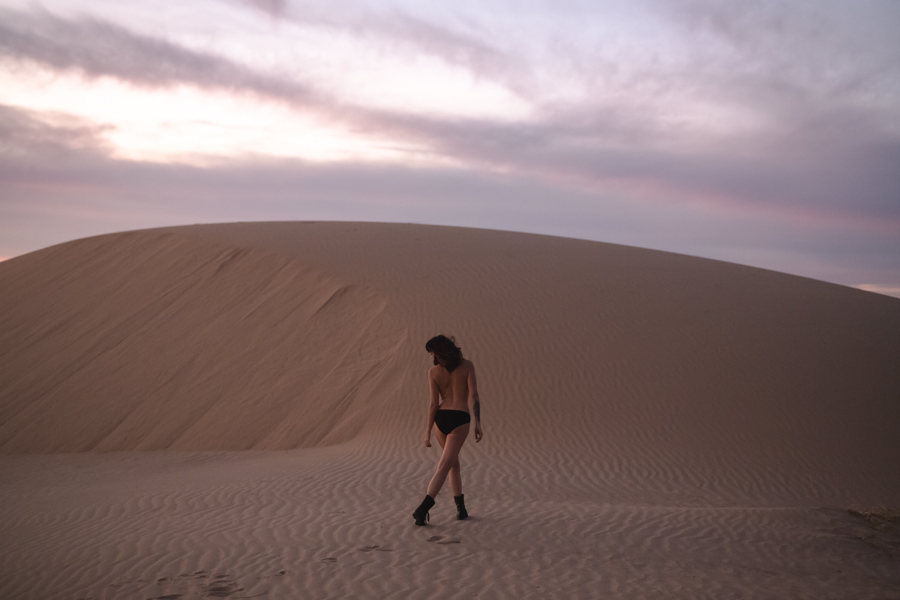Palm-Springs-Boudoir-Shoot-Nicole-Ashley-Photography-23