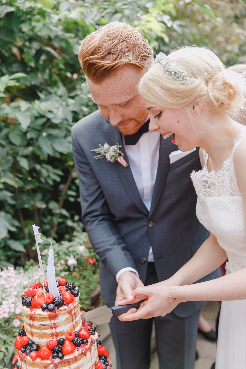 Delightful-German-Wedding-Red-Accents-Hanna-Witte-Photography (23 of 46)