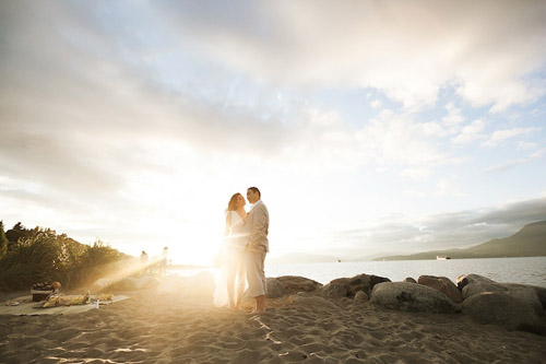 summer engagement photos by Kunioo | via junebugweddings.com summer engagement photos by Kunioo | via junebugweddings.com