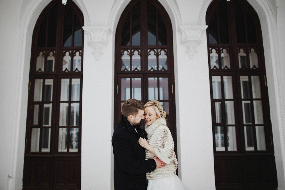 Romantic-Russian-Wedding-at-Marfino-Restaurant (20 of 29)