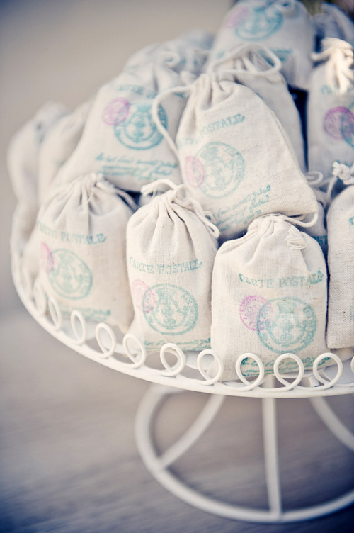 French country themed wedding at Pebble Hill Plantation in Georgia, photo by Elizabeth Davis Photography | junebugweddings.com French country themed wedding at Pebble Hill Plantation in Georgia, photo by Elizabeth Davis Photography | junebugweddings.com