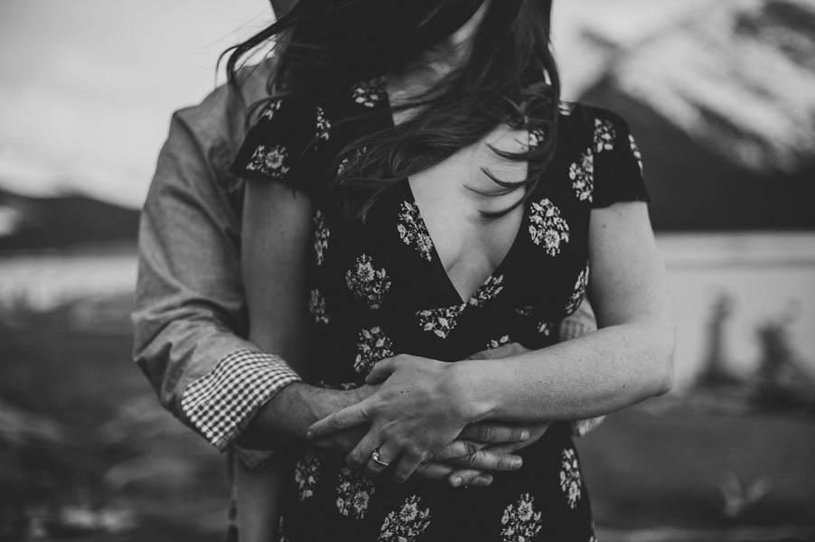 Breathtaking-Lake-Minnewanka-Engagement-Daring-Wanderer (25 of 27)