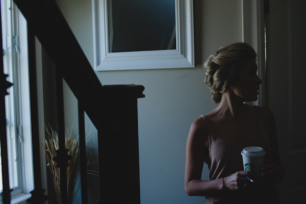 bride getting ready, photo by Aron Goss | via junebugweddings.com bride getting ready, photo by Aron Goss | via junebugweddings.com
