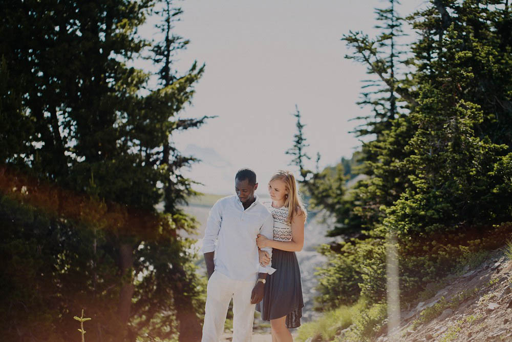 Stylish-Mountain-Engagement-at-Mount-Rainier-National-Park-Robert-J-Hill-Photography (1 of 22)