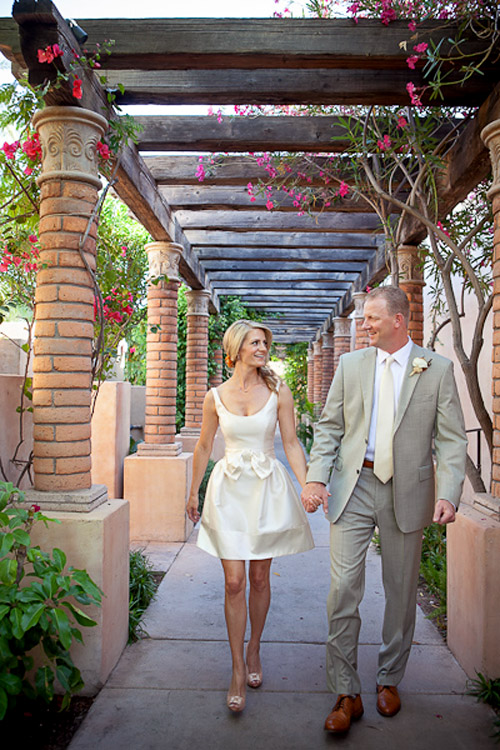 sophisticated gold, coral and cream Phoenix wedding at The Royal Palms Resort, photos by Courtney Sargent Photography sophisticated gold, coral and cream Phoenix wedding at The Royal Palms Resort, photos by Courtney Sargent Photography