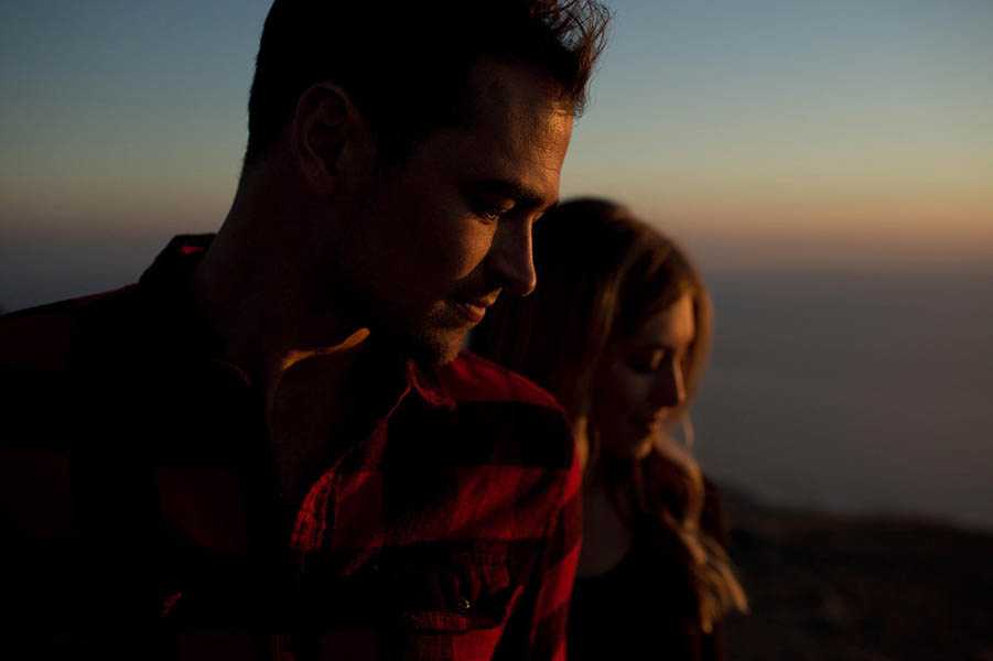 Cozy-Anniversary-Photo-Shoot-at-Mount-Tamalpais-Dustin-Cantrell-19