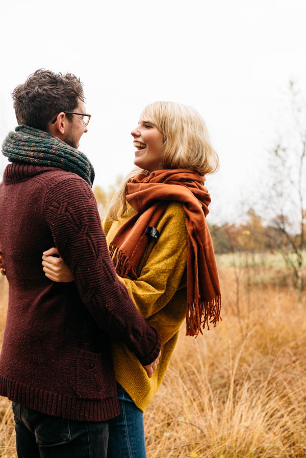 Unbelievably-Cozy-Couple-Portraits-in-Hamburg-Germany-16