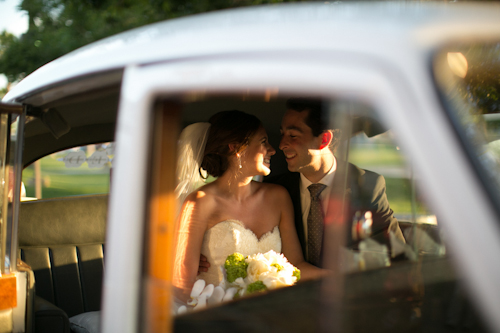 grey and coral wedding at Paradise Valley Country Club in Arizona with Photos by Jennifer Bowen Photography | via junebugweddings.com grey and coral wedding at Paradise Valley Country Club in Arizona with Photos by Jennifer Bowen Photography | via junebugweddings.com