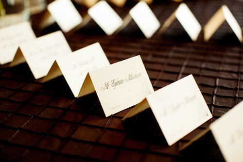 chic and stylish Chicago wedding at The Trump Hotel & Tower, photos by Olivia Leigh Photographie | via junebugweddings.com chic and stylish Chicago wedding at The Trump Hotel & Tower, photos by Olivia Leigh Photographie | via junebugweddings.com