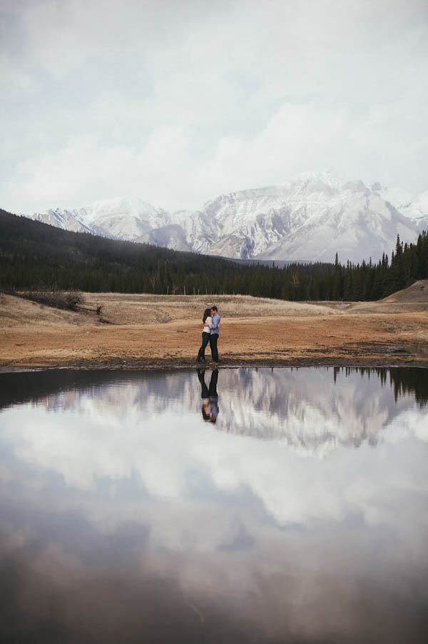 Breathtaking-Lake-Minnewanka-Engagement-Daring-Wanderer (14 of 27)