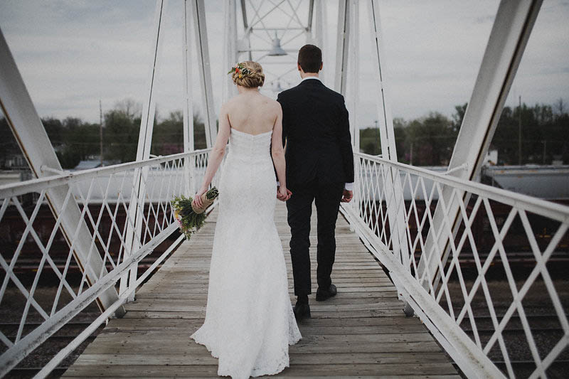 Quirky-Missouri-Wedding-at-Historic-Firehouse-No-2-Aaron-and-Whitney-Photography (28 of 45)