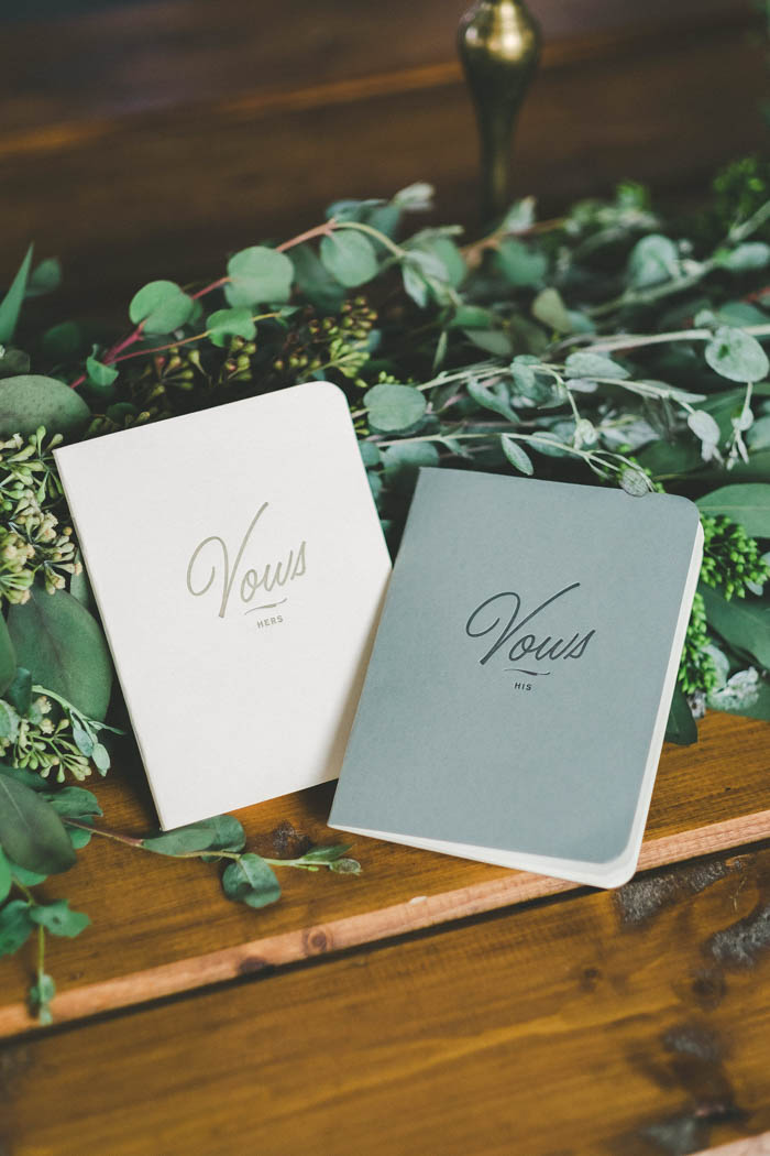 green-and-peach-snohomish-barn-wedding-at-dairyland-athena-grace-11