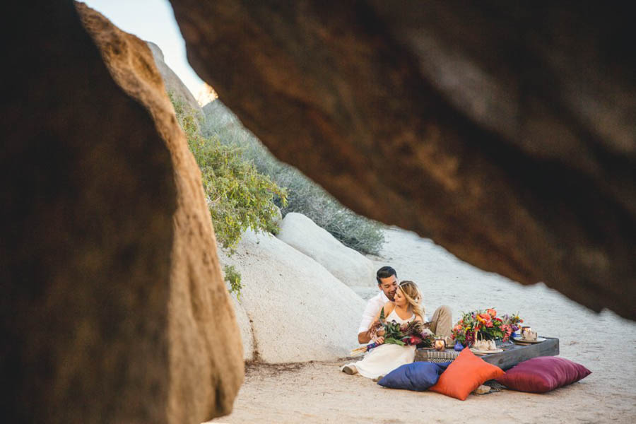 Joshua-Tree-Elopement-Inspiration-Colorful-Southwestern-Vibes-5