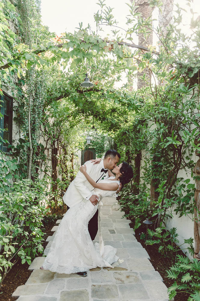 Classy-Emerald-and-Gold-Wedding-at-The-Villa-San-Juan-Capistrano (30 of 33)