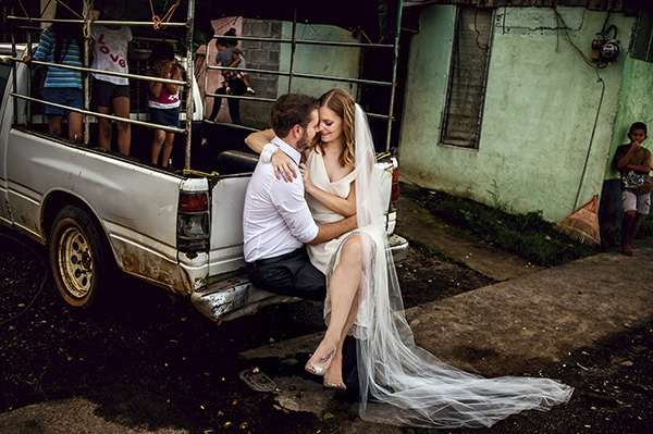 intimate destination wedding in Costa Rica, photos by Davina and Daniel | via junebugweddings.com intimate destination wedding in Costa Rica, photos by Davina and Daniel | via junebugweddings.com